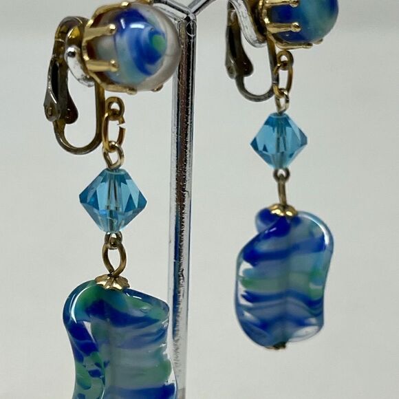 Vintage 1950’s blue, glass and crystal, necklace and clip on earring set. - Picture 2 of 12